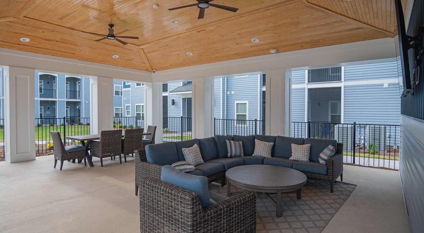 Hawthorne Multi-Family housing - Covered outdoor lounge