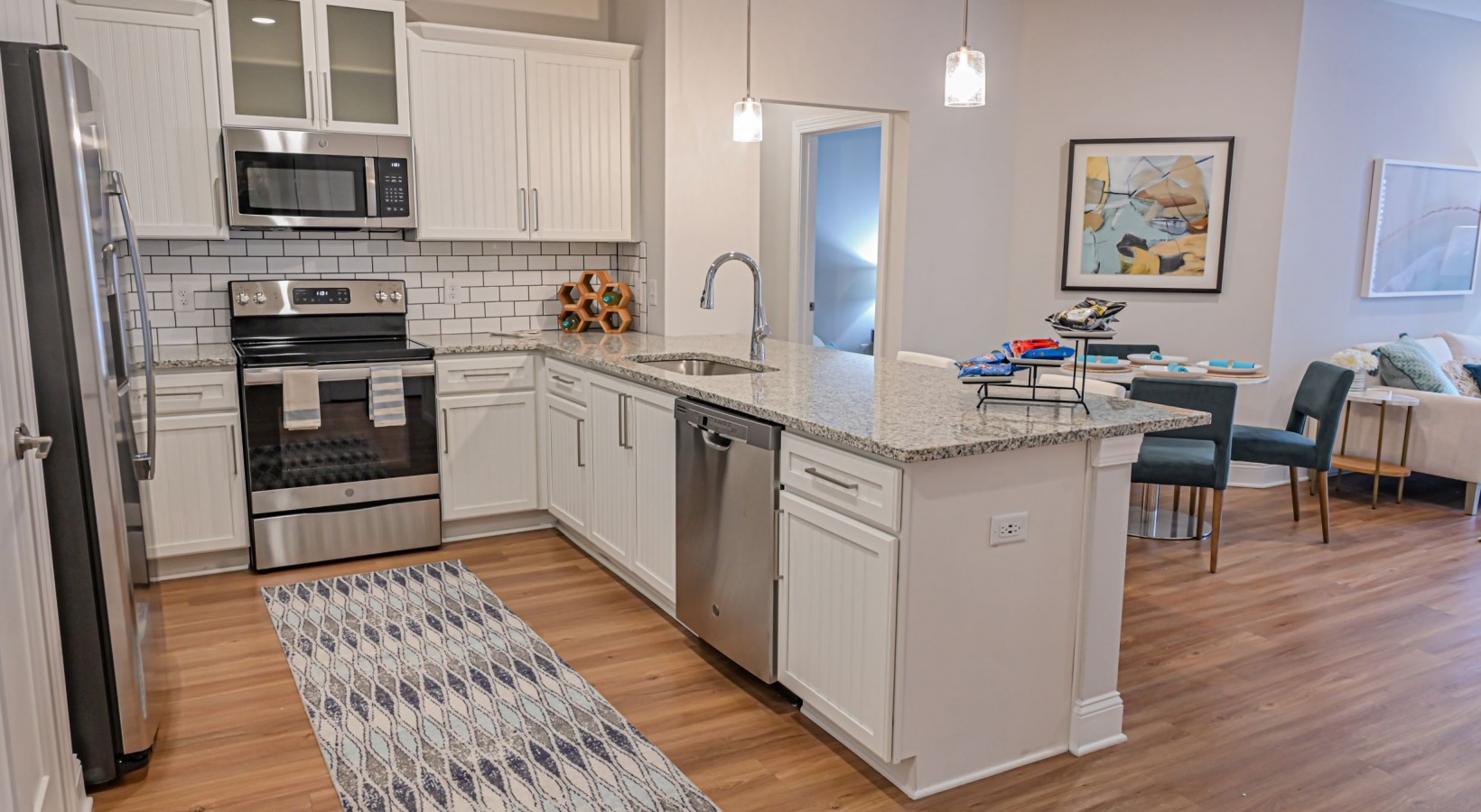 Hawthorne at Pine Forest - kitchen