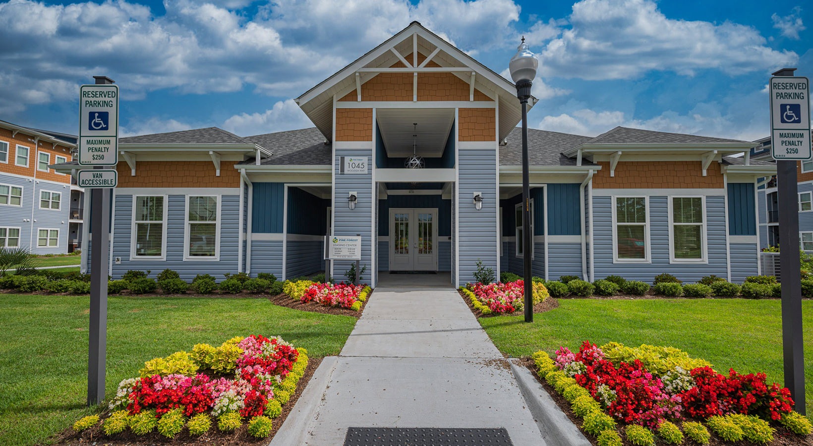 Hawthorne at Pine Forest - Leasing Center