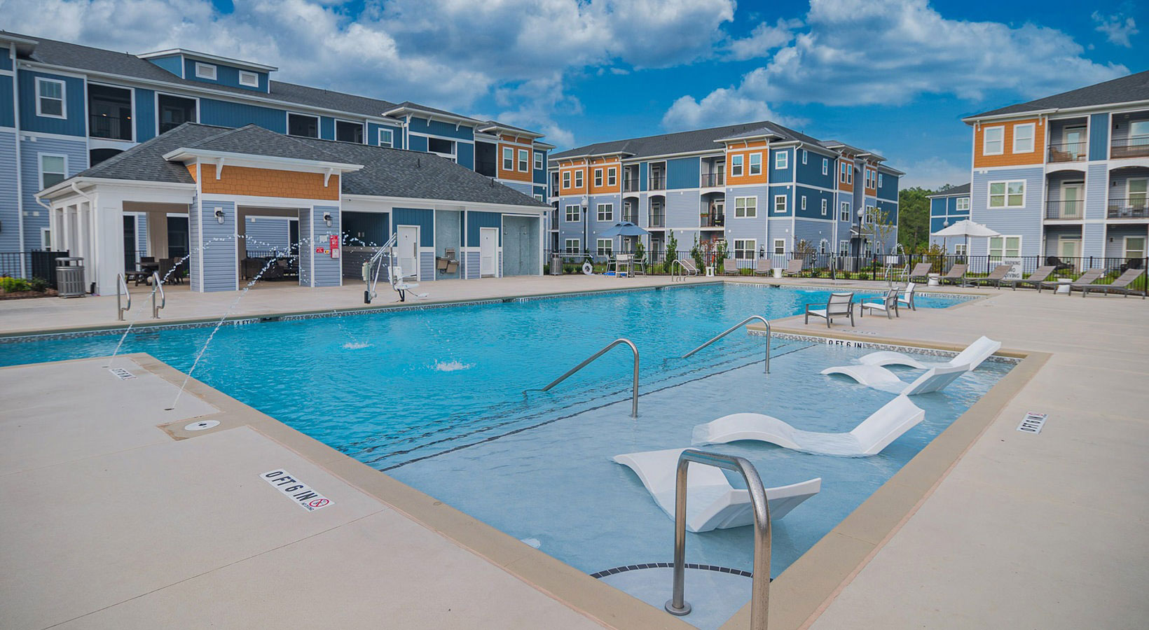 Hawthorne at Pine Forest - Swimming Pool